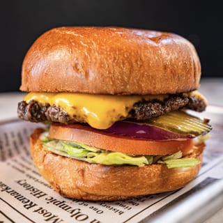 Classic Cheeseburger