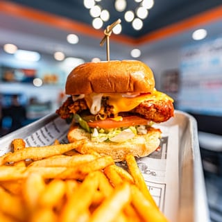 L Nash Me Up Tender Slider